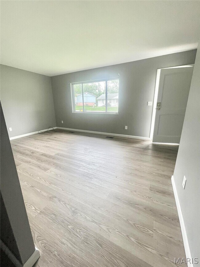 805 Juniper Dr in O'Fallon, IL - Building Photo - Building Photo