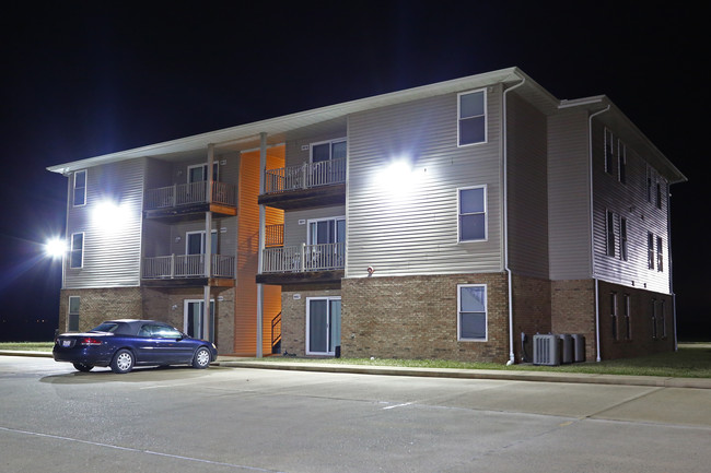 Prairie Creek Apartments in Centralia, IL - Building Photo - Building Photo