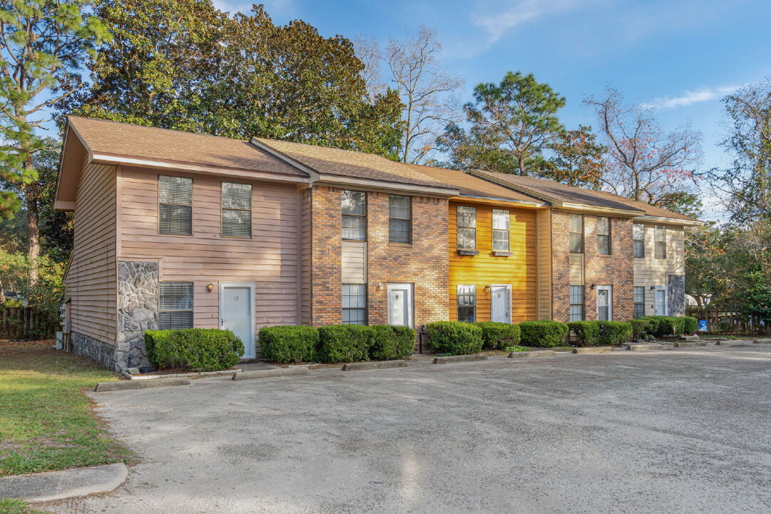611 Center St in Fort Walton Beach, FL - Building Photo