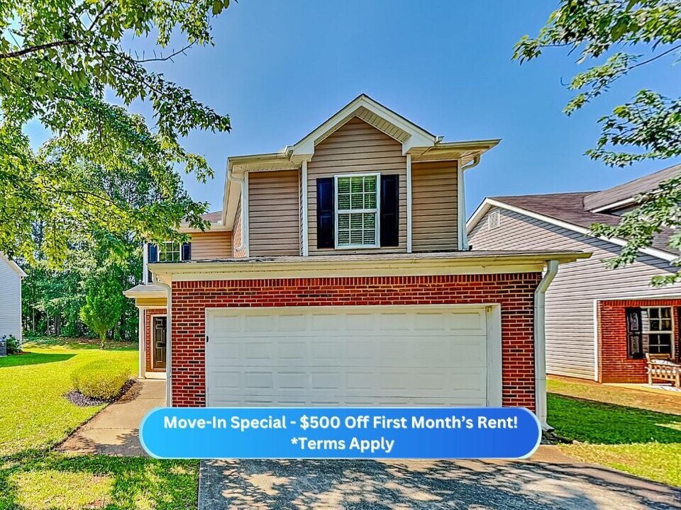 35 Belmont Park Ln in Newnan, GA - Building Photo