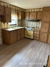 113 Court Dr in Greenwood, MO - Building Photo - Building Photo