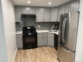 73 Plum Rd in Mahopac, NY - Building Photo - Building Photo