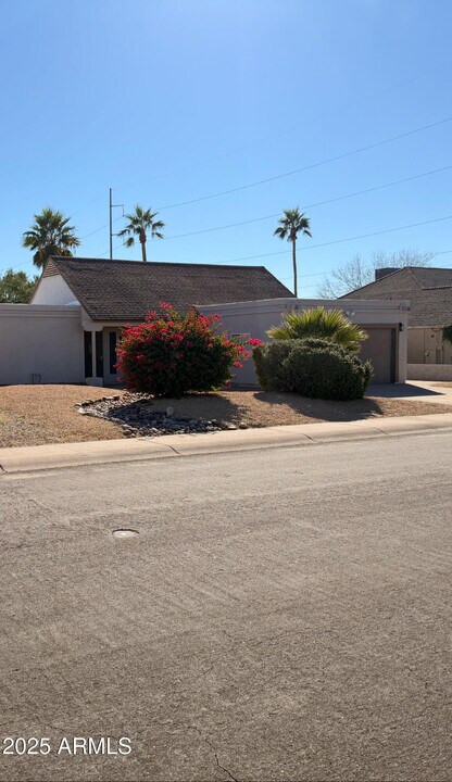 1213 E Tonto Ln in Phoenix, AZ - Building Photo