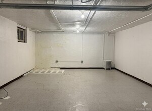 40-17 194th St in Queens, NY - Building Photo - Building Photo