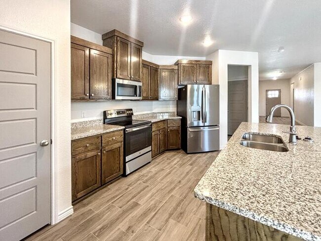 725 Freedom Cir in Nolanville, TX - Building Photo - Building Photo
