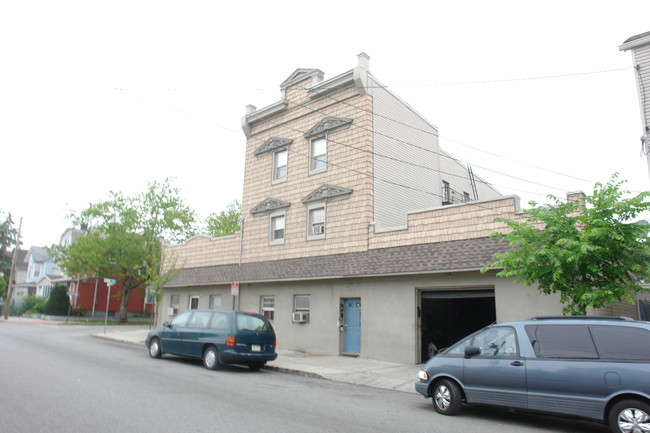 278 Washington St in Perth Amboy, NJ - Building Photo - Building Photo