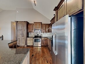 9302 SE 2nd St in Blue Springs, MO - Building Photo - Building Photo