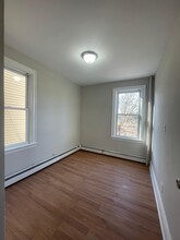 27 Eastern Pky, Unit 2 in Jersey City, NJ - Building Photo - Building Photo