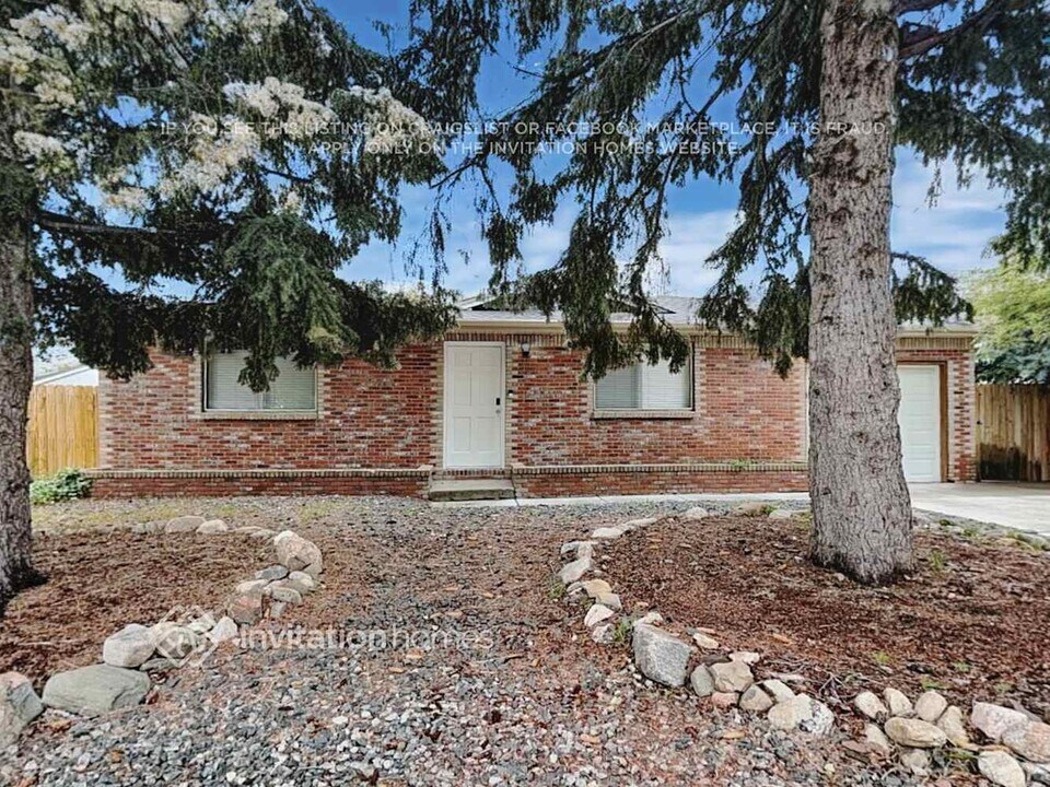 18516 W 59th Dr in Golden, CO - Building Photo