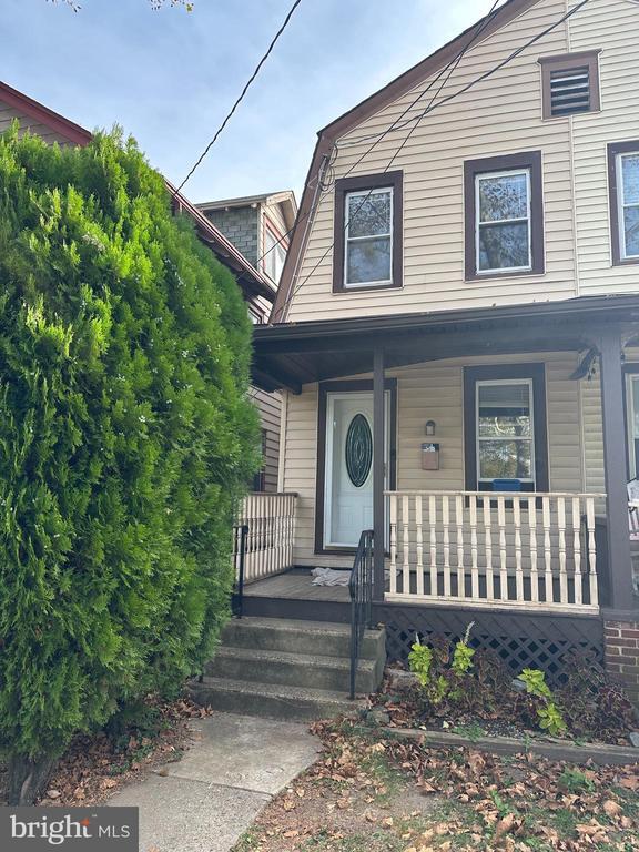 303 Harrison St in Riverton, NJ - Building Photo - Building Photo