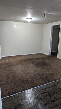 6550 N Gratz St photo'