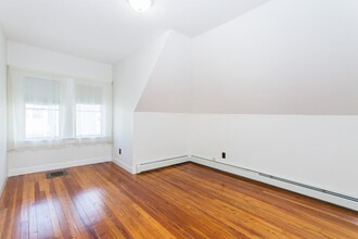 48 Harvard St, Unit 3 in Chelsea, MA - Building Photo - Building Photo