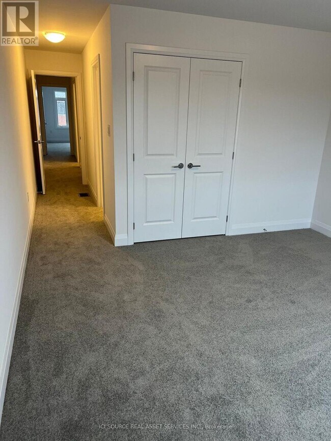 3 Ranch Ter in Barrie, ON - Building Photo - Building Photo