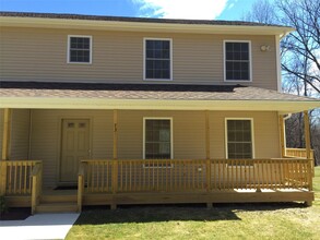 71 Reservoir Rd in Marlboro, NY - Building Photo - Building Photo