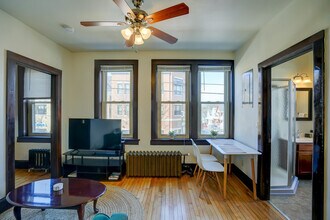 1253 Williamson St in Madison, WI - Building Photo - Building Photo