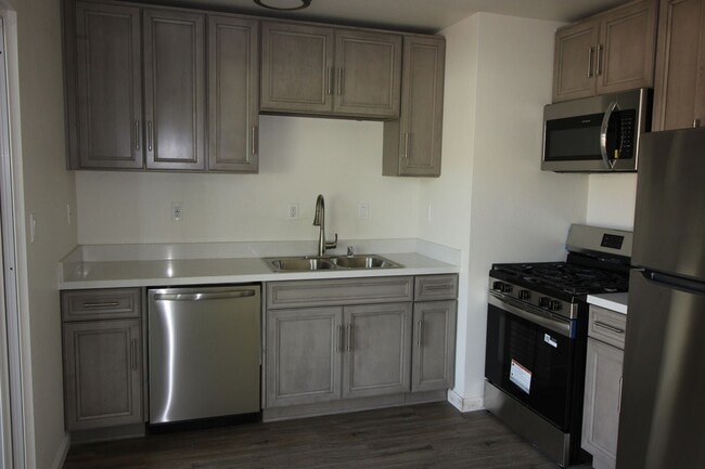 property at 3181 Moorland Ave