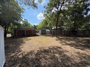 6506 Linda Ln in Austin, TX - Building Photo - Building Photo