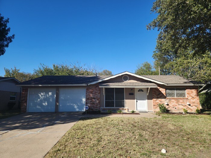 1175 Dublin Dr in Fort Worth, TX - Building Photo