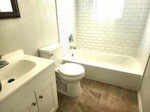 554 Miriam Ave in Daytona Beach, FL - Building Photo - Building Photo