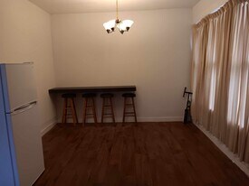 301 E Brin St, Unit C in Terrell, TX - Building Photo