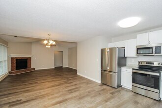 4891 Country Cove Way in Powder Springs, GA - Building Photo - Building Photo