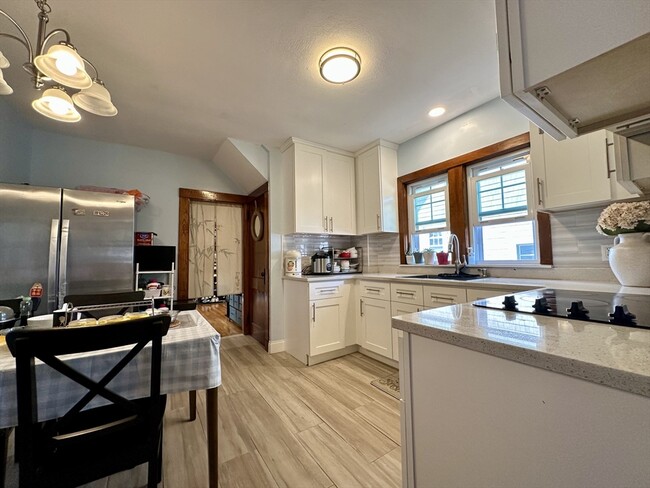 91 Davis St in Quincy, MA - Building Photo - Building Photo