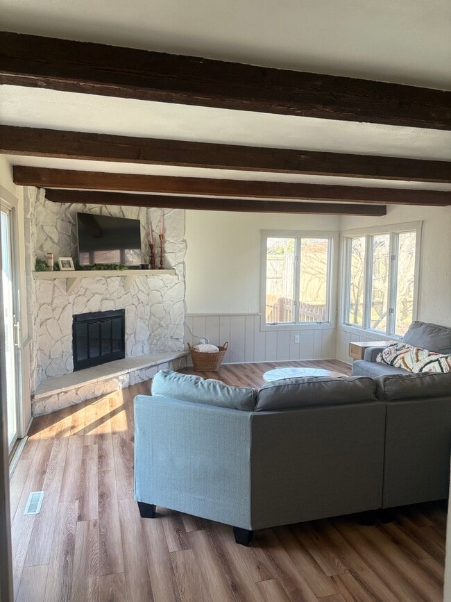 1016 E Highland Pl in Peoria Heights, IL - Foto de edificio - Building Photo