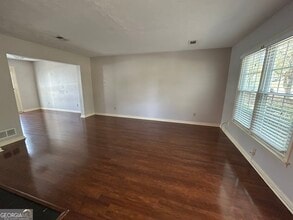 216 High Creek Dr in Roswell, GA - Building Photo - Building Photo