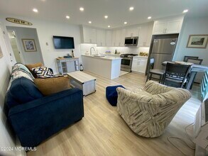 205 Ocean Ave N in Belmar, NJ - Building Photo - Building Photo