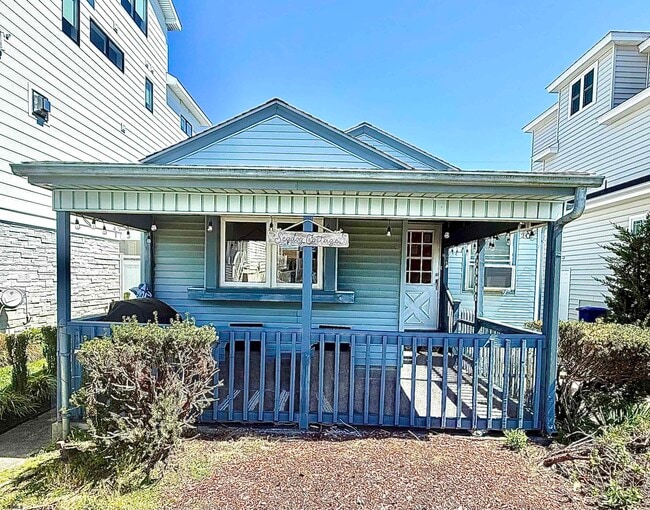 property at 207 N Thurlow Ave