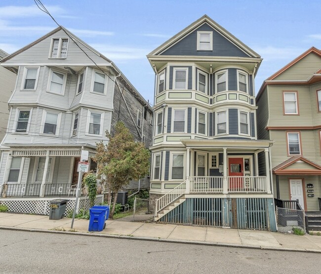 property at 5 Sachem St