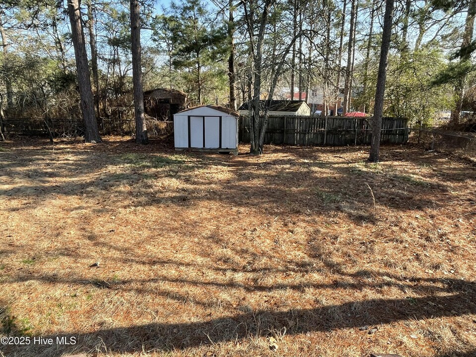 214 Eppingdale Dr in Spring Lake, NC - Building Photo