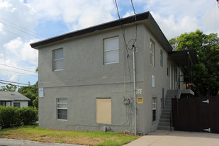 1909-1913 Division Ave Apartments