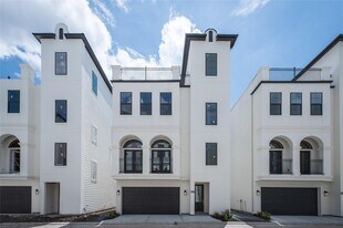 3327 Beverly Frst Dr in Houston, TX - Building Photo