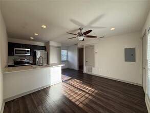 2106 Bennett Ave in Dallas, TX - Building Photo - Building Photo