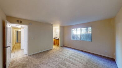 18163 Happy Ln in Sonoma, CA - Building Photo - Building Photo