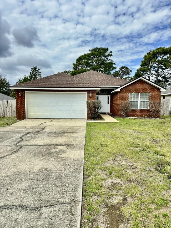 446 Chris Ln in Mary Esther, FL - Building Photo - Building Photo