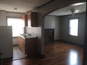 2895 Sullivant Ave, Unit 2 in Columbus, OH - Building Photo - Building Photo
