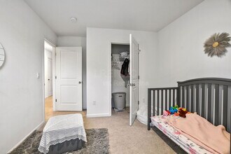 8023 Cedar Mdws Ln in Louisville, KY - Building Photo - Building Photo