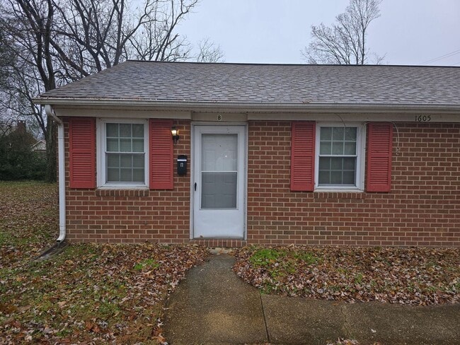 1605 Buren St in Hopewell, VA - Building Photo - Building Photo