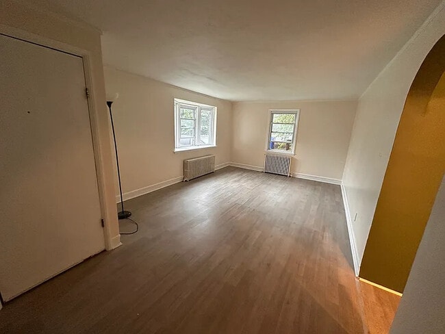 158 Edgemere Ave in West Hartford, CT - Building Photo - Building Photo