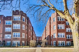 7020-7024 S Cregier Ave in Chicago, IL - Building Photo - Building Photo