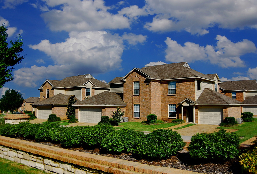 Camden Grove Apartments in Cordova, TN - Building Photo