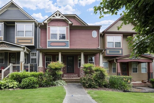 property at 423 Royal Cres Ln E