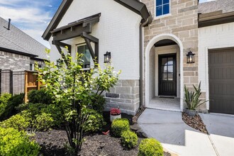 28247 Clear Breeze Ct in Spring, TX - Building Photo - Building Photo