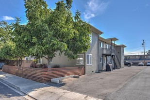 490 California St in Santa Clara, CA - Foto de edificio - Building Photo