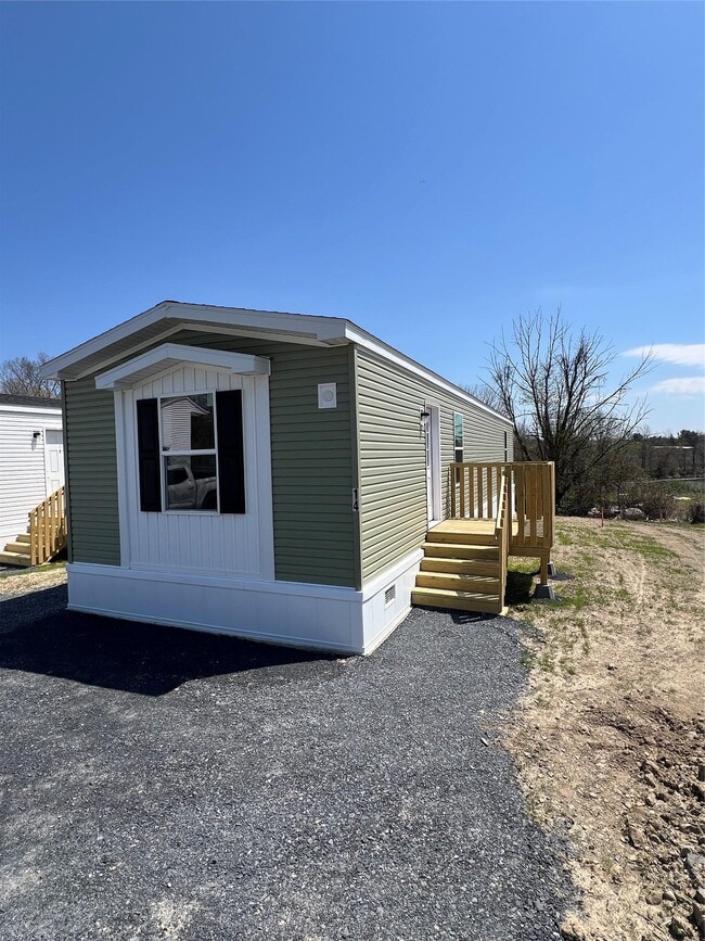 property at 985 NY-17M