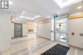 258A Sunview St in Waterloo, ON - Building Photo - Building Photo