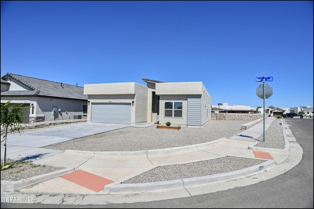 12943 Beccles St. in El Paso, TX - Building Photo