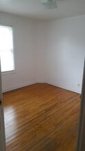 1280 W Mullan Ave in Waterloo, IA - Building Photo - Building Photo